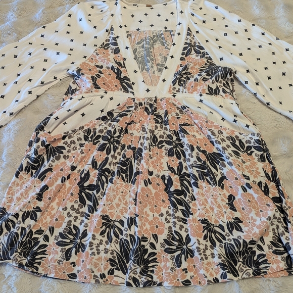 Free People Tallulah White Print Mini Dress features a floral pattern - Picture 2 of 7